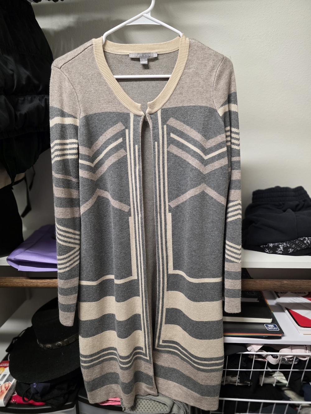 Valerie Stevens Gray & Beige Geometric Open Cardigan